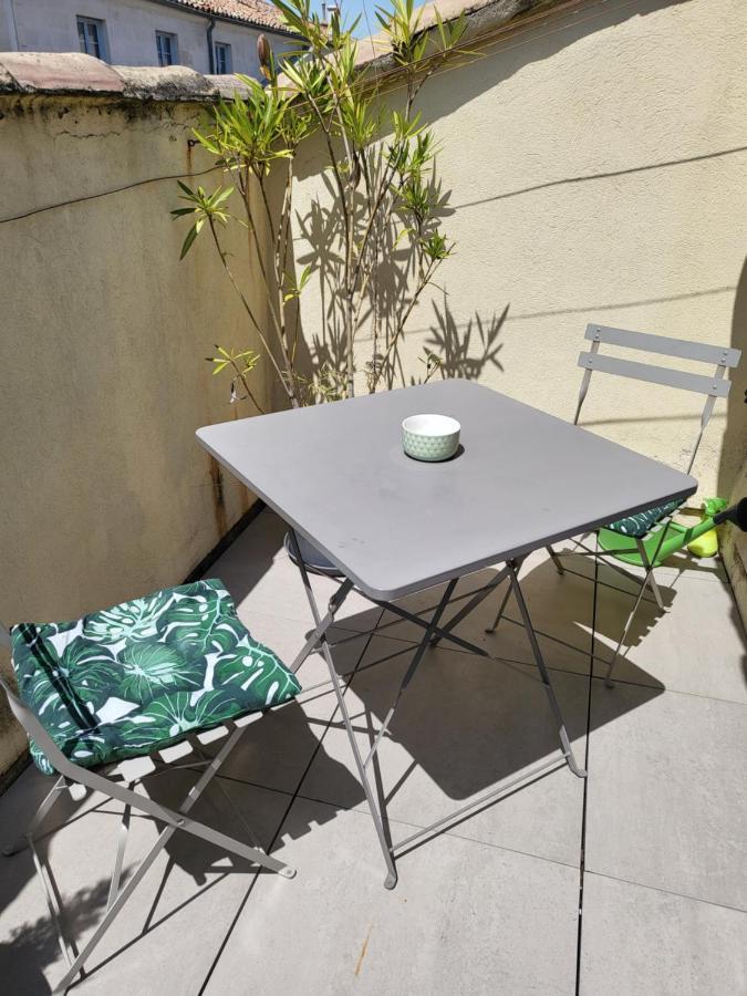 La Dolce Vita Nimoise Terrasse 100 M Des Arenes Ним Екстериор снимка